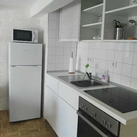 Nijole Apartment *